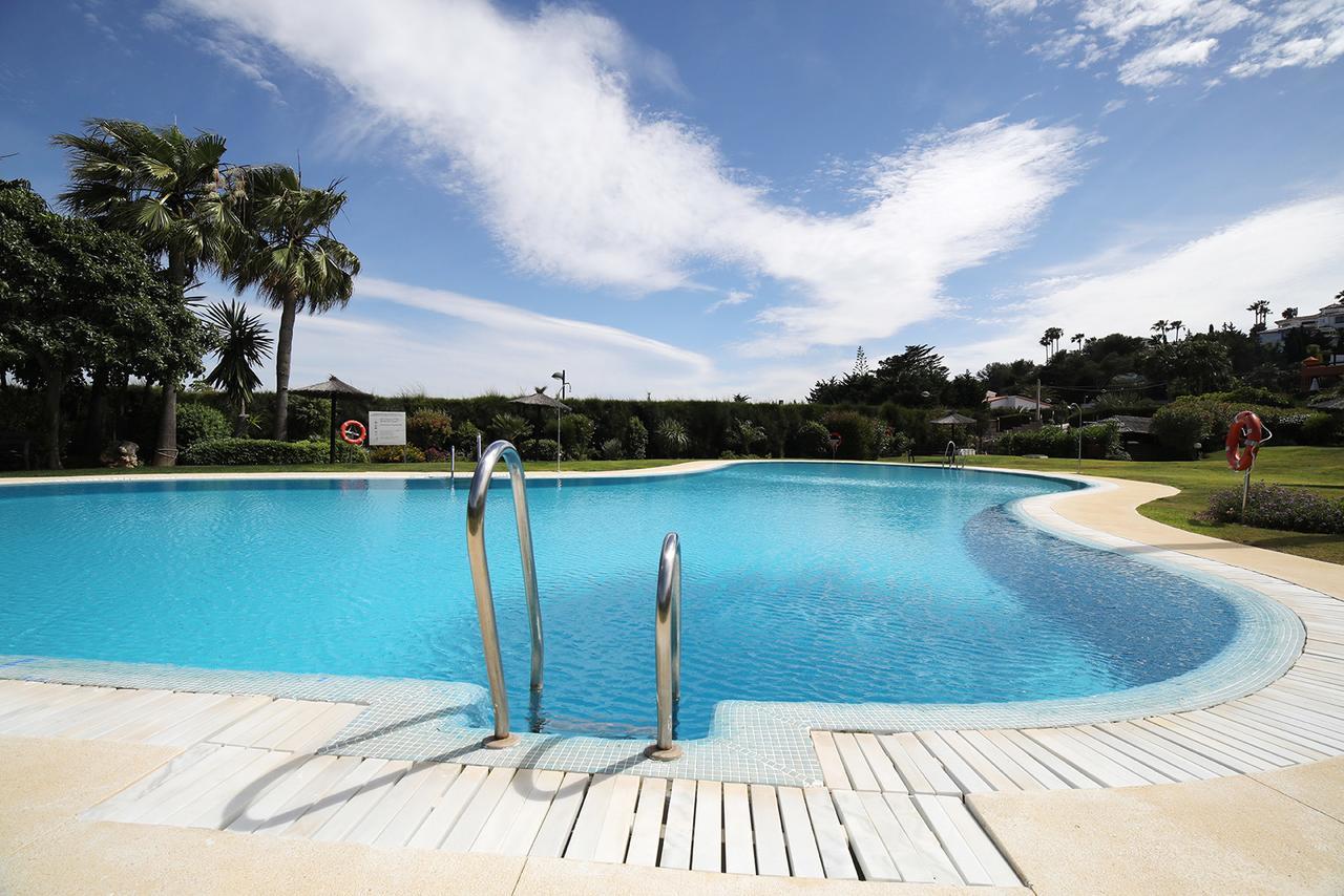 Ferienwohnung Jardines De Nueva Galera Cozy Penthouse Estepona Exterior foto